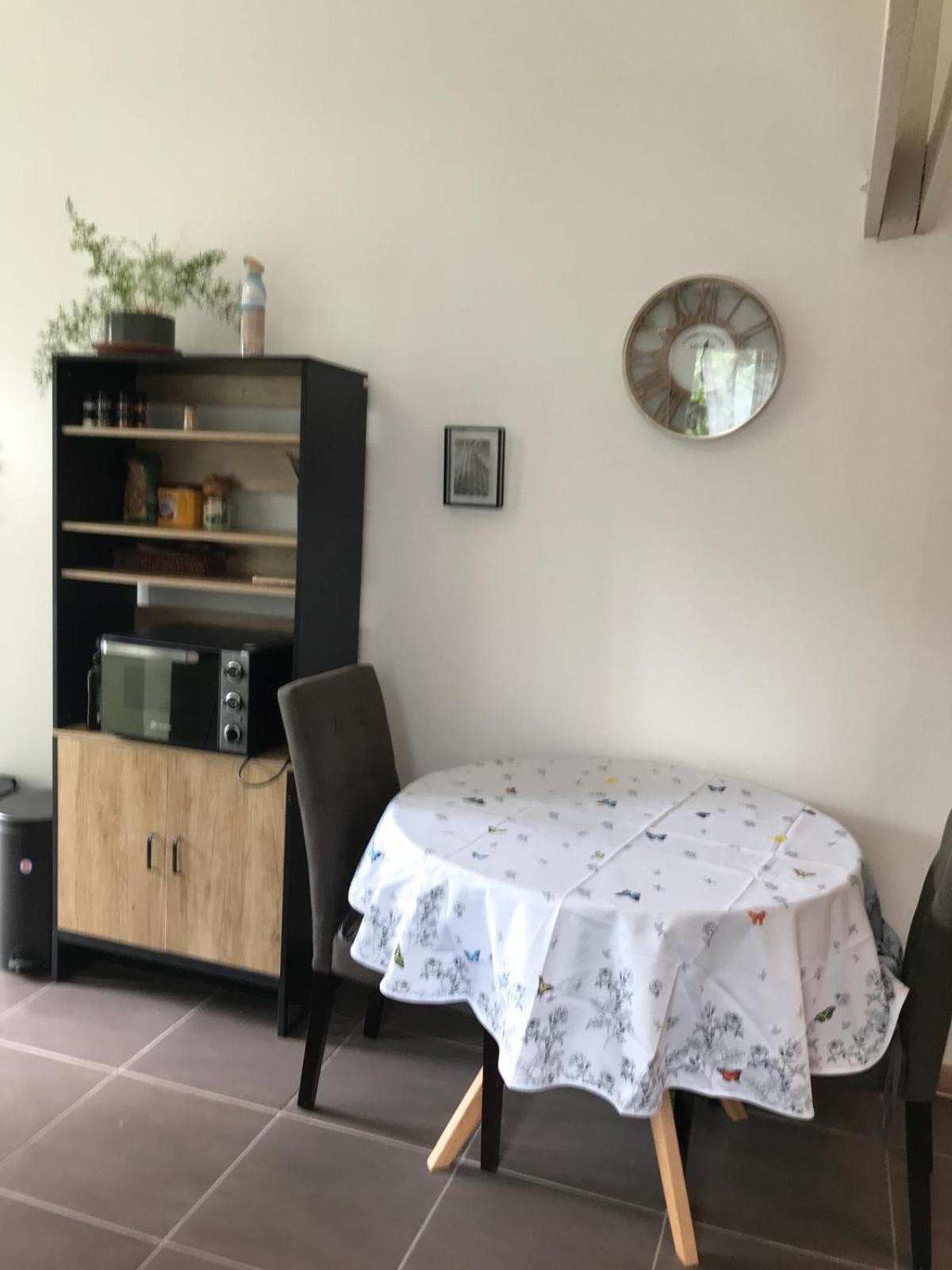 Maisonnette Au Calme ジュヌヴィリエ エクステリア 写真
